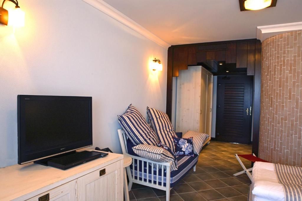 Курортные отели Oasis Resort & SPA Лозенец