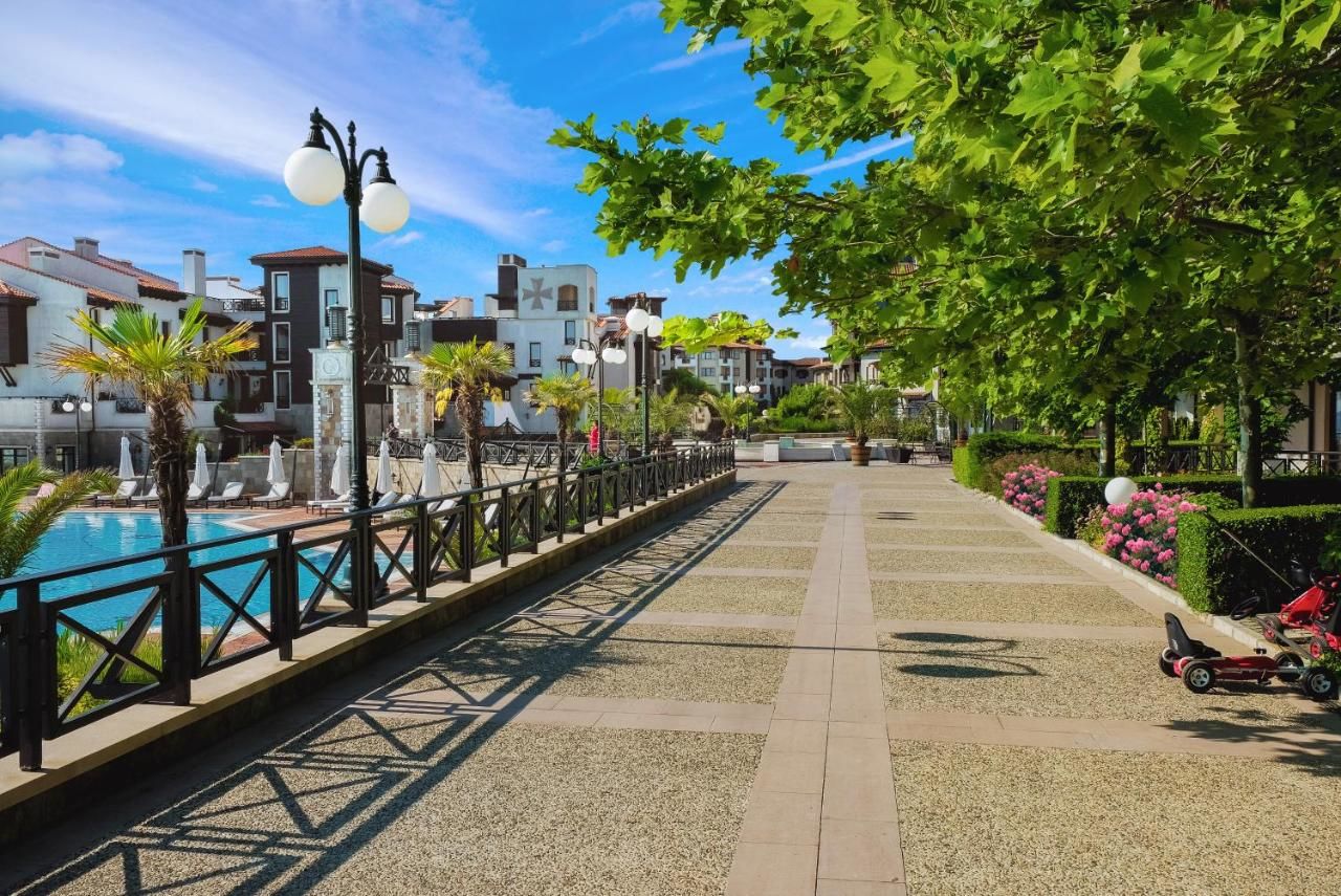 Курортные отели Oasis Resort & SPA Лозенец-12