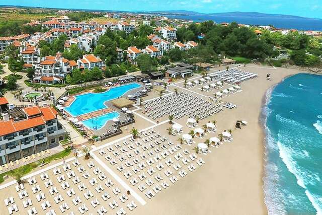 Курортные отели Oasis Resort & SPA Лозенец-3