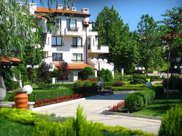 Курортные отели Oasis Resort & SPA Лозенец-13