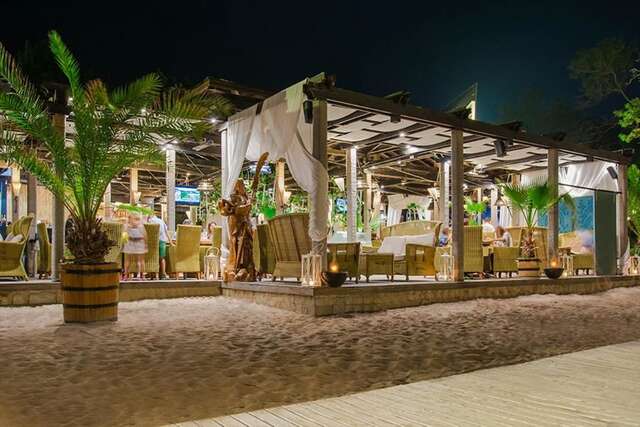 Курортные отели Oasis Resort & SPA Лозенец-25